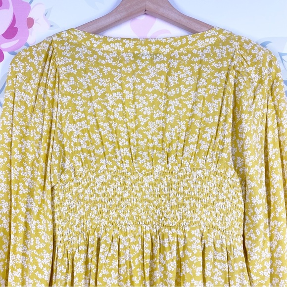 American Eagle Outfitters AEO Yellow Ditsy Floral Sweetheart Neckline Blouse S - Picture 8 of 12